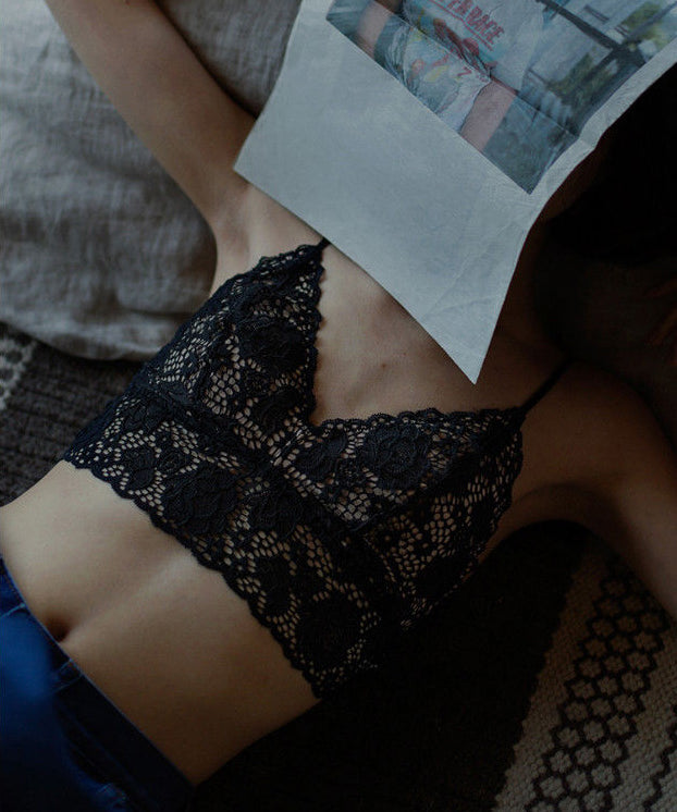 Elegant signature lace wirefree bralette